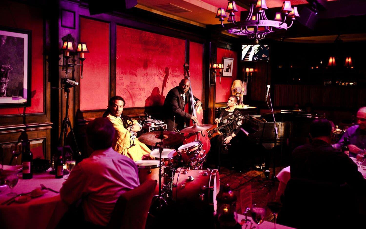 Vintage Vibes, Modern Tastes: Discover the Dirty Dog Jazz Cafe Experience